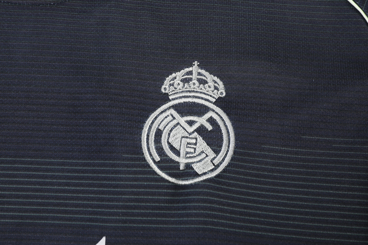 Barn/Vuxen - Real Madrid 25/26 Bortatröja