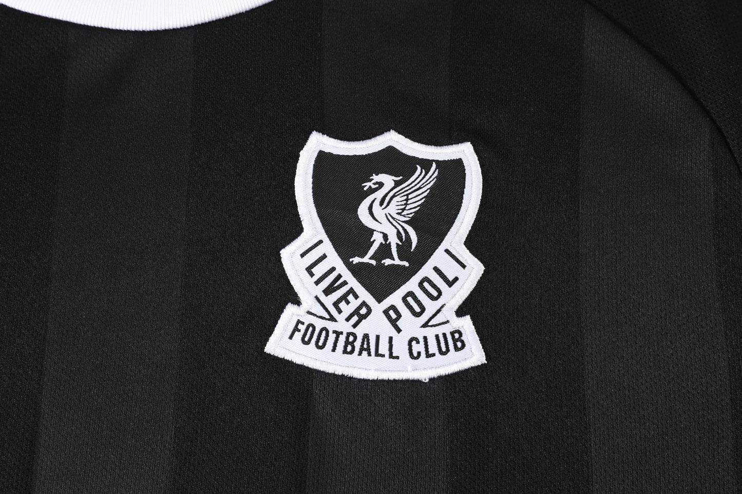 Barn/Vuxen - Liverpool FC 25/26 Black Edition