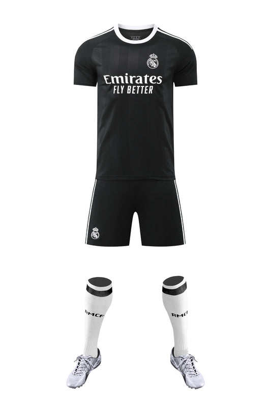 Barn/Vuxen - Real Madrid 25/26 Black Edition