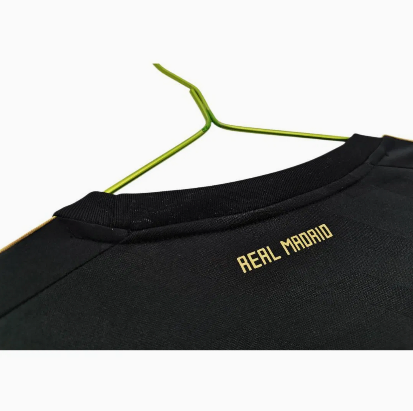 Real Madrid Retro Bortaträningsställ 2011-2012 – Player Version