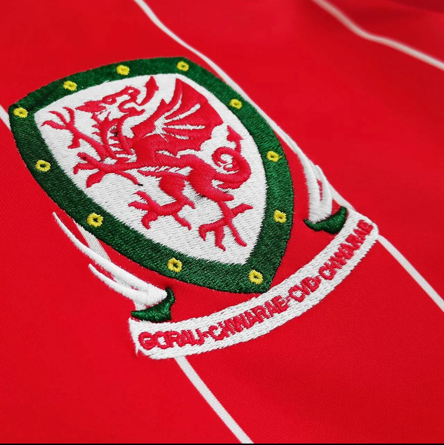 Wales 2015/16 Retro Football Jersey – Red Edition
