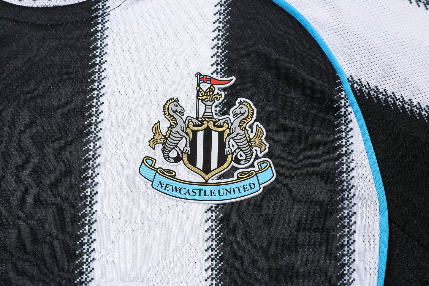 Barn/Vuxen - Newcastle United FC 25/26 Hemmatröja