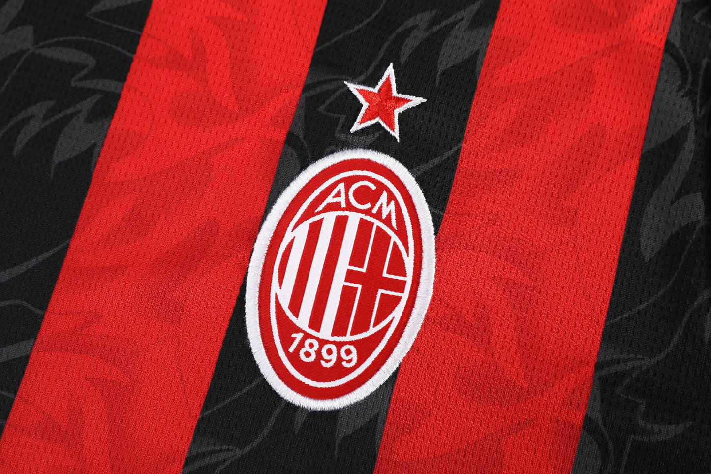 Barn/Vuxen - AC Milan 25/26 Hemmatröja