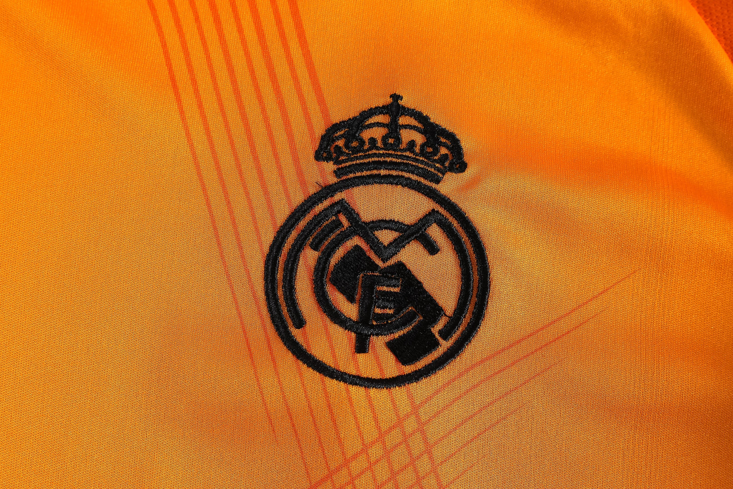 Barn/Vuxen Real Madrid – Away Blaze Edition