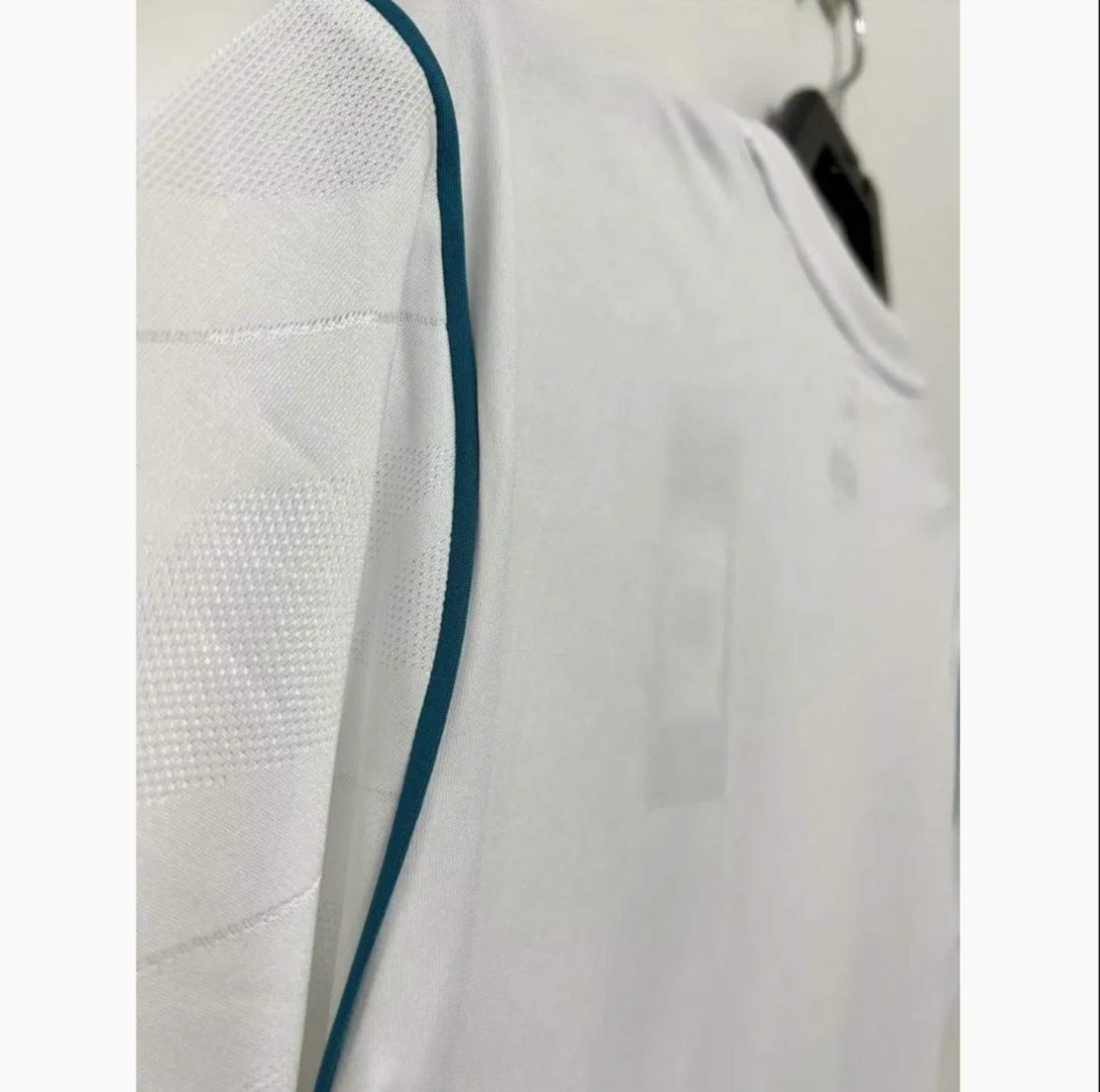 2017-2018 Real Madrid Hemmatröja – Retro Player Version