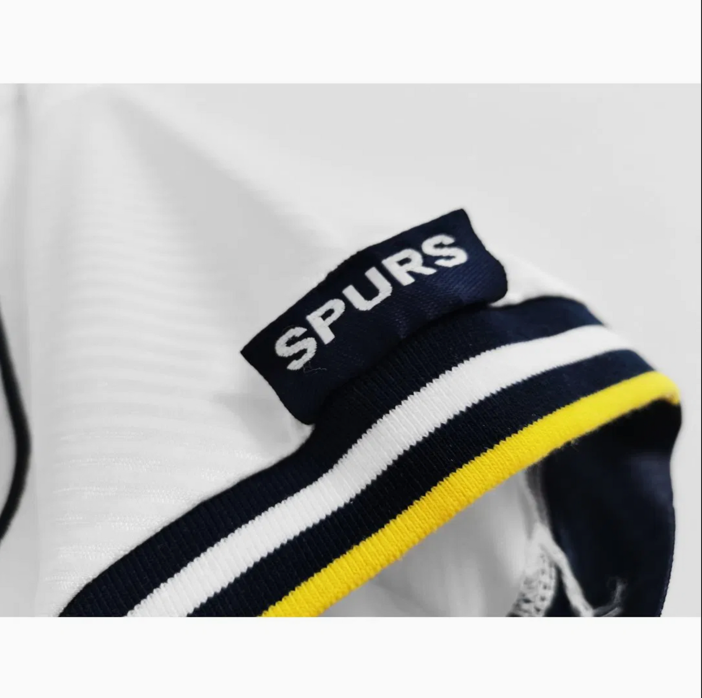1994-1995 Tottenham Hotspur Hemmatröja – Retro Version