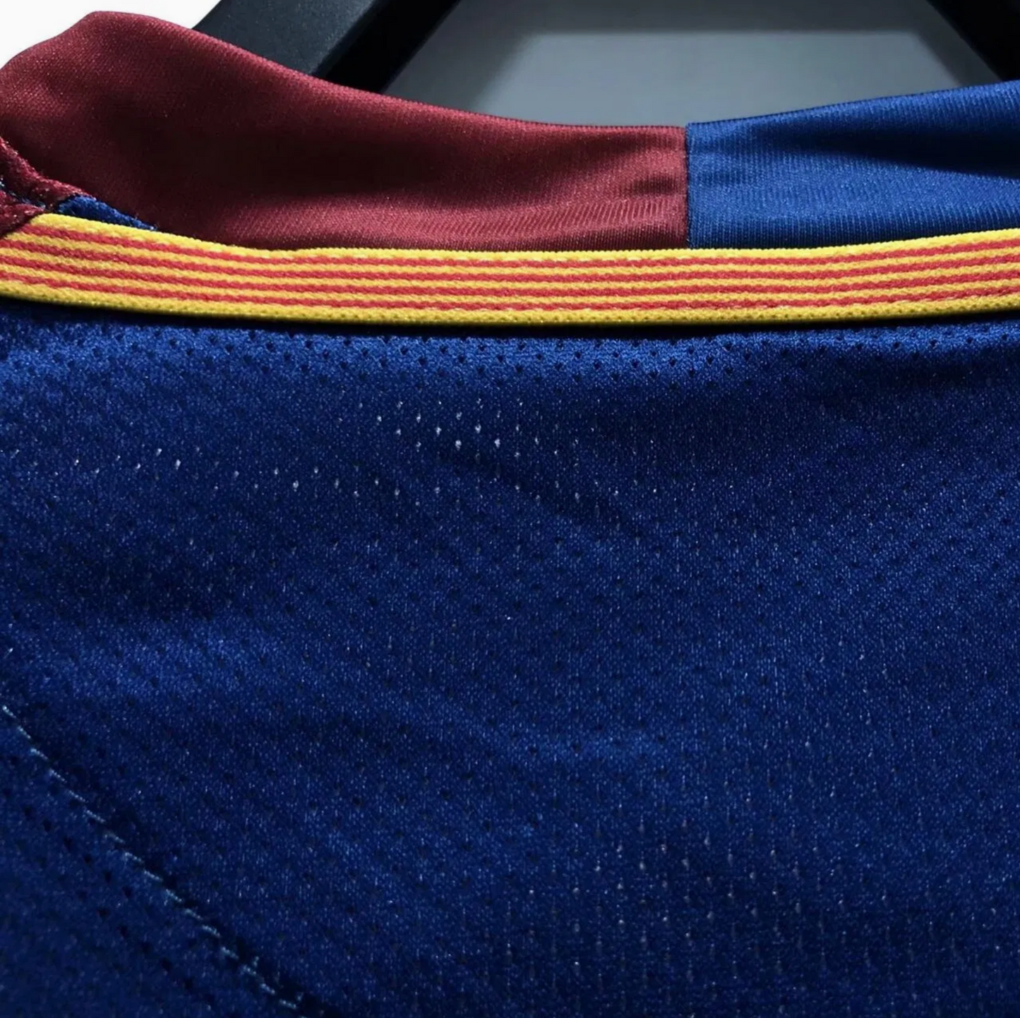 08/09 Barcelona Champions League Retro Långärmad – Player Version