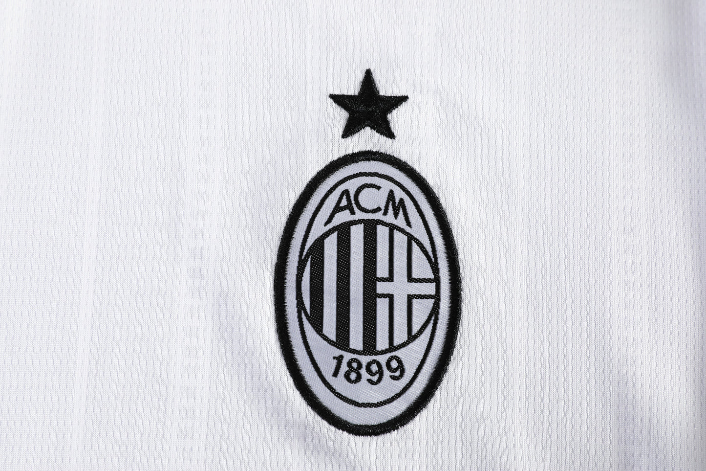 Barn/Vuxen AC Milan – White Victory Edition