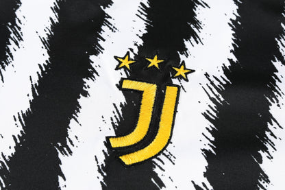 Barn/Vuxen Juventus Hemmatröja – Black & White Legacy Edition