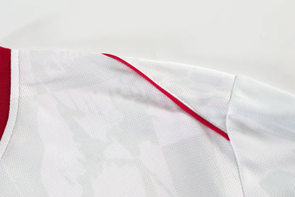 Barn/Vuxen Liverpool ställ 24-25 – White Classic Edition