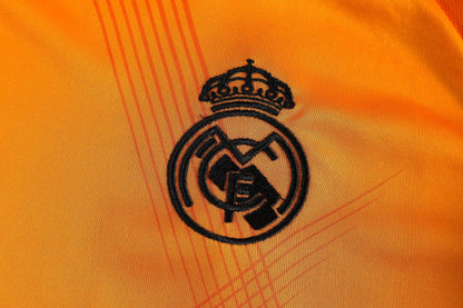 Barn/Vuxen Real Madrid – Away Blaze Edition